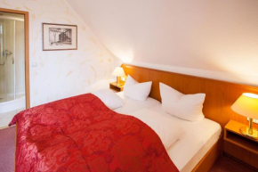  Hotel Alter Wolf  Вольфсбург